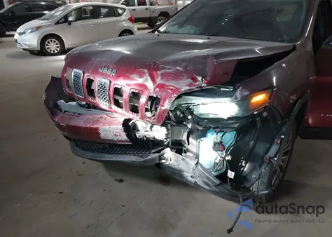2020 Jeep Cherokee Latitude Plus 4X4 from USA, damaged, VIN 1C4PJMLX9LD501588
